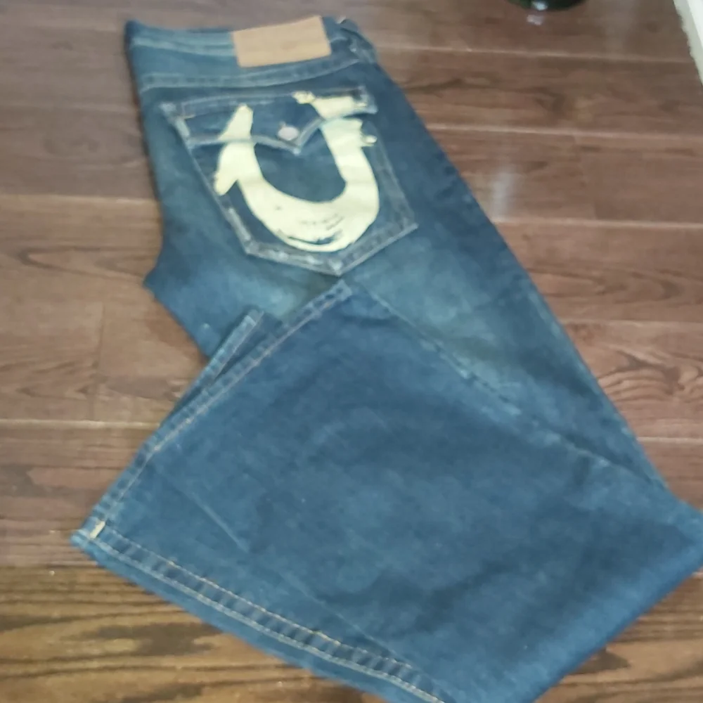 💢SOLD💢HOST PICK..True Religion Men's Jeans - Picture 3 of 13
